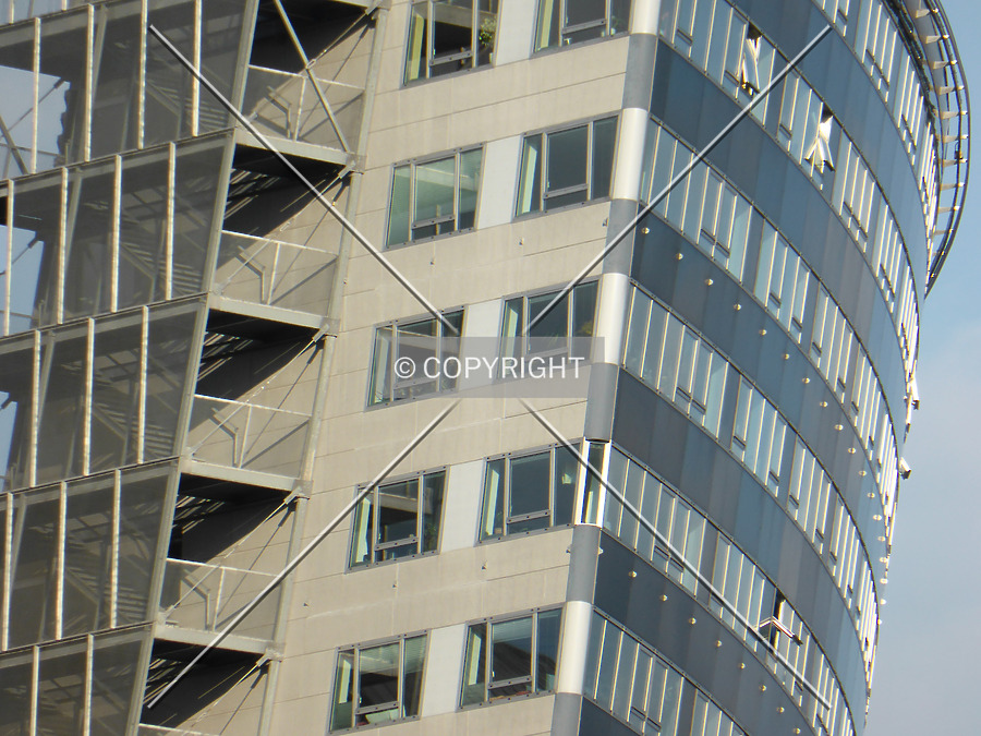 Schild - Gasometer B by Nephilim