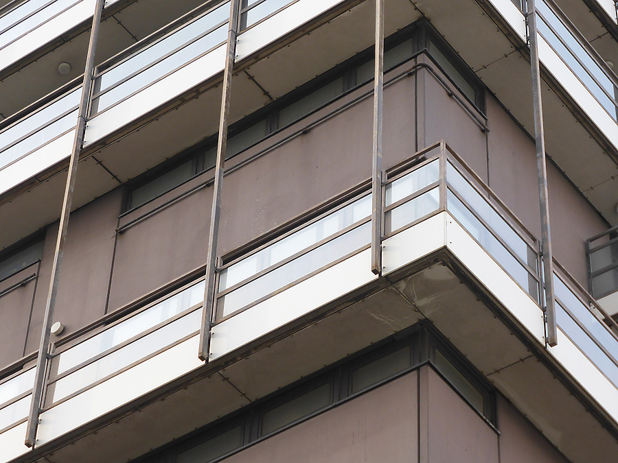 Mundsburg Turm II by Der Hamburger