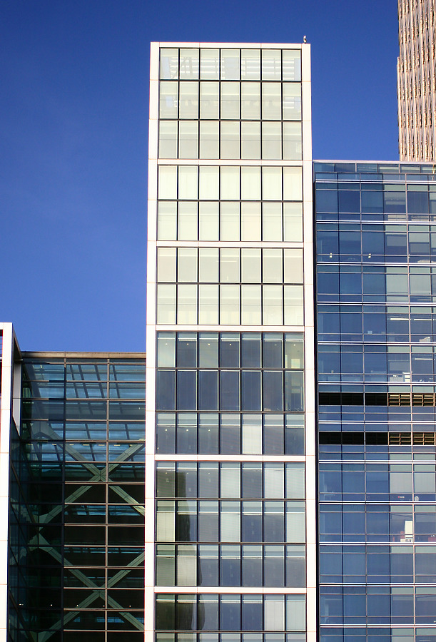 33 Canada Square by Tristram Compton