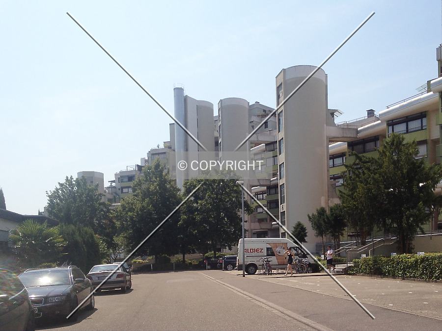 Föhrenstraße 4-16 by Nephilim