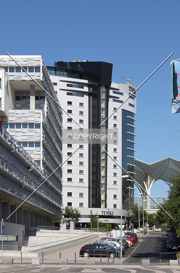 Hotel Tivoli Tejo by Emmanuel D.