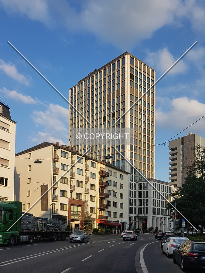 Turm Center by Nephilim