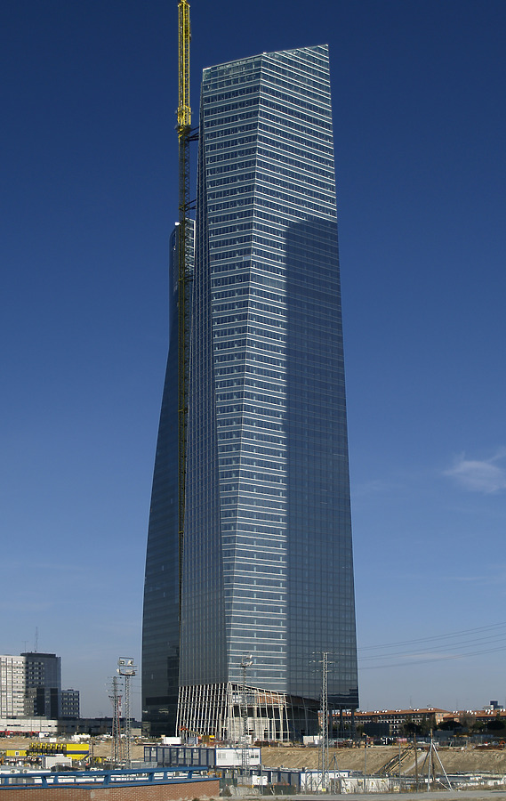 Torre de Cristal by Cesar Serrano