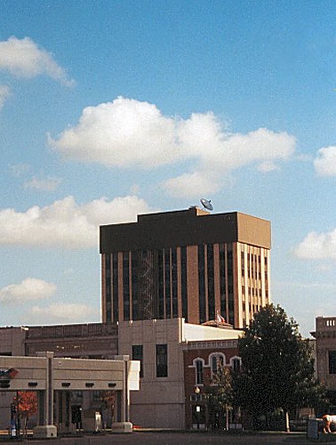 Waco ISD Administration Building by Kevin Lehnhardt