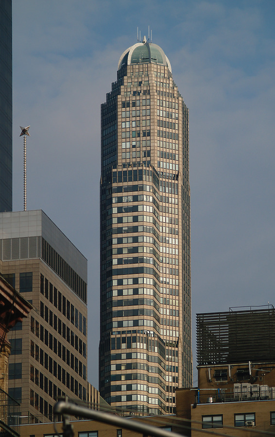 CitySpire Center by Cesar Serrano