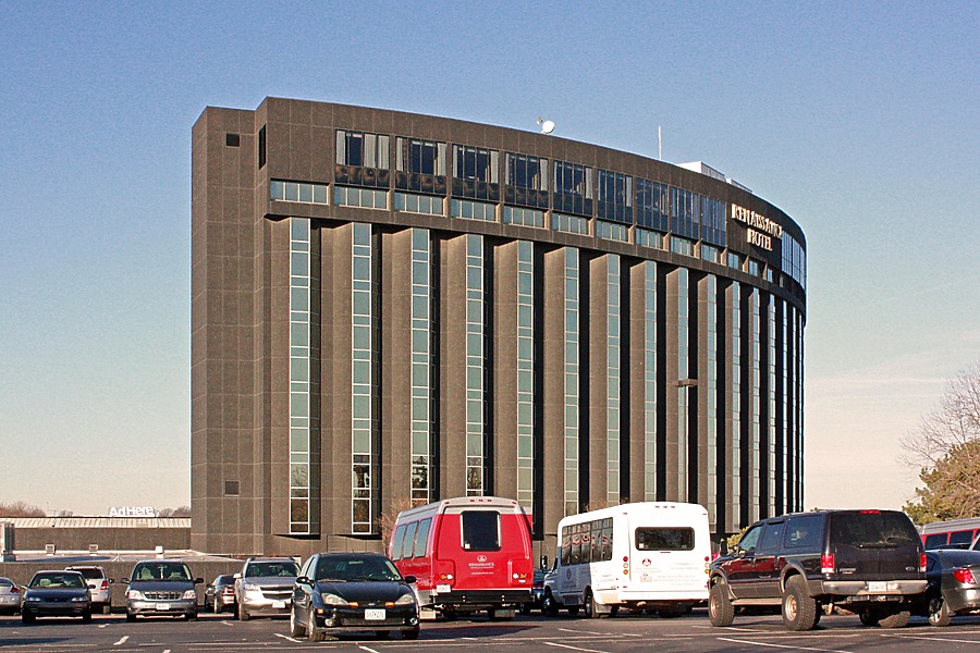 Renaissance Saint Louis Hotel Airport by Ryan Hildebrand