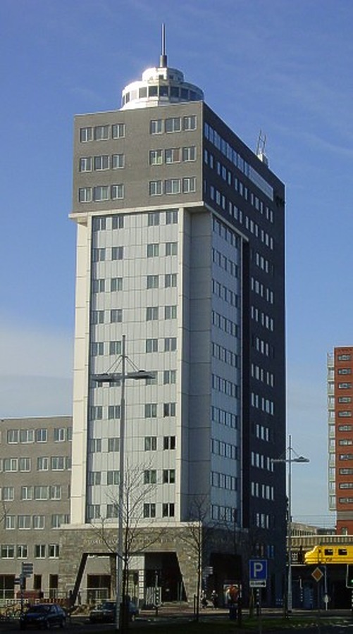 Sociale Verzekeringsbank by Michiel van Dijk