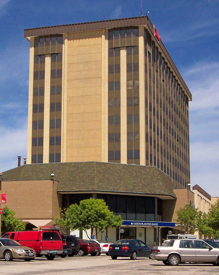 500 Office Tower by Ryan Hildebrand