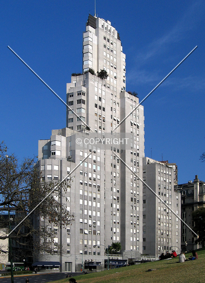 Edificio Kavanagh by Maximiliano Buono