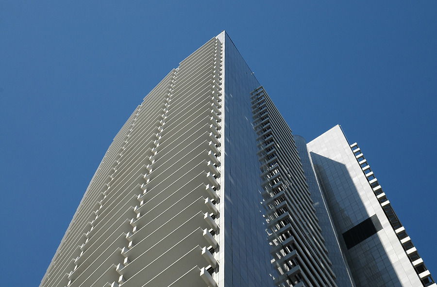 Grosvenor Place by John Bek