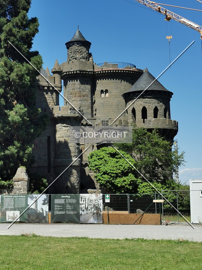 Löwenburg by Nephilim