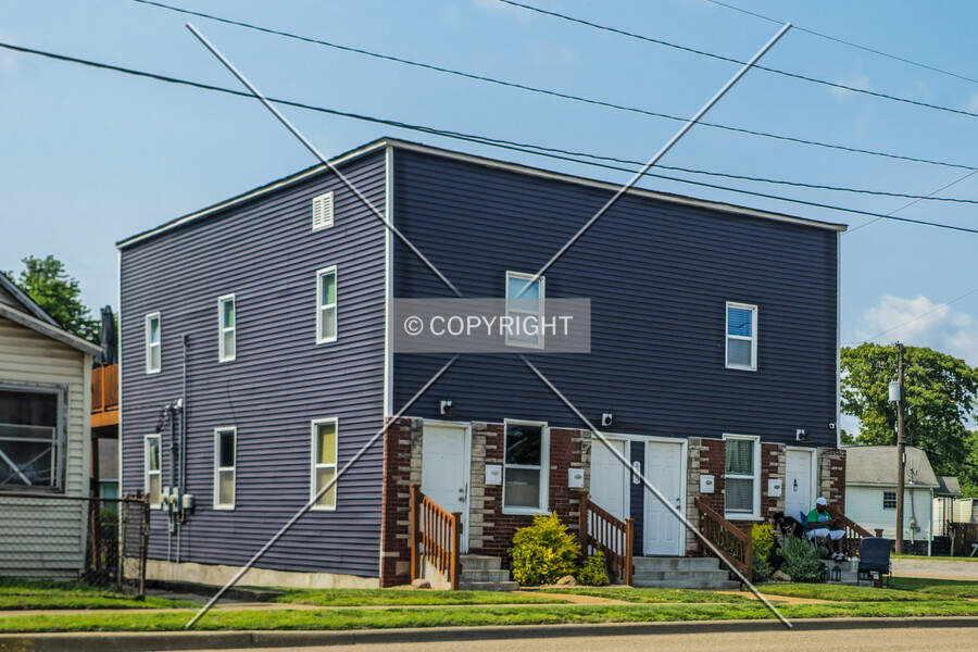 425 Broadway