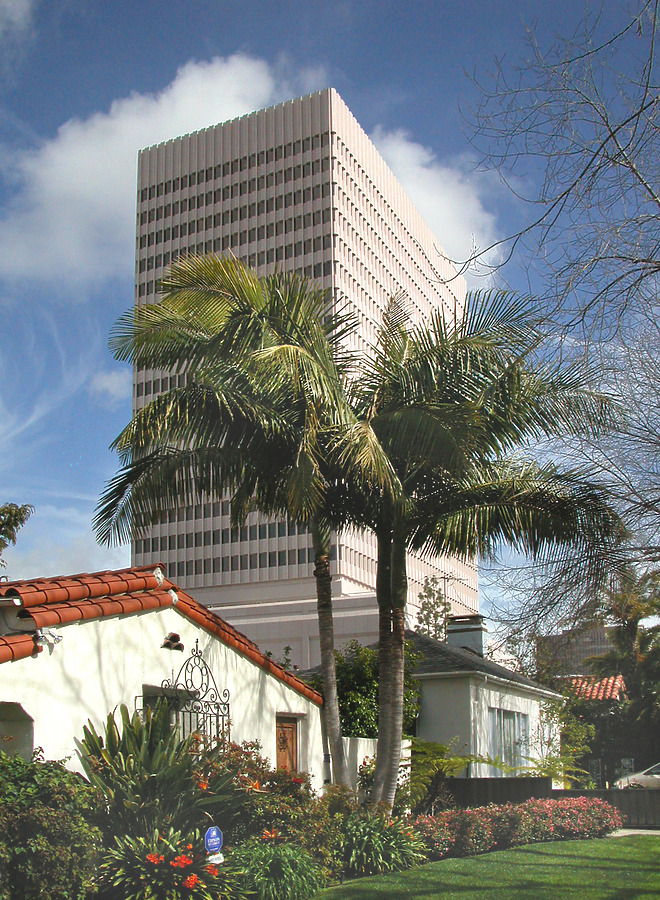 6300 Wilshire Boulevard by Jim Schwartz