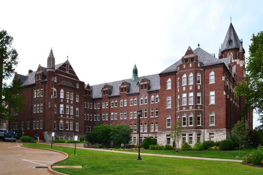 Davis-Shaughnessy Hall