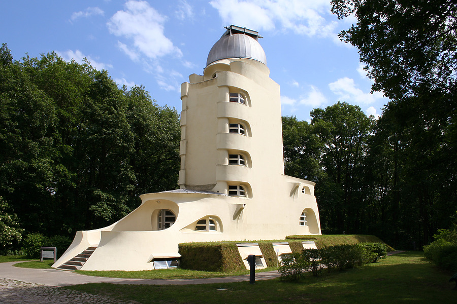 Einsteinturm by Daniel Kieckhefer