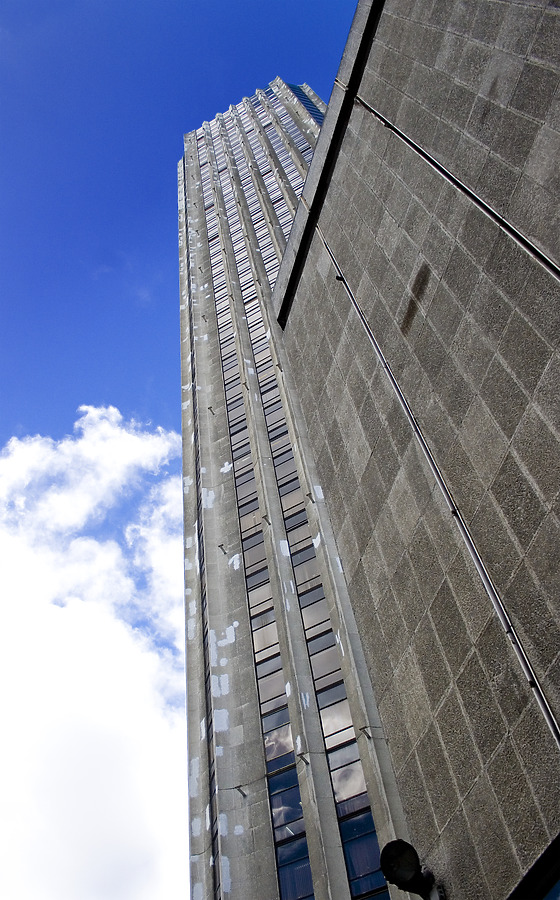 Torre Colpatria by Jim Schwartz