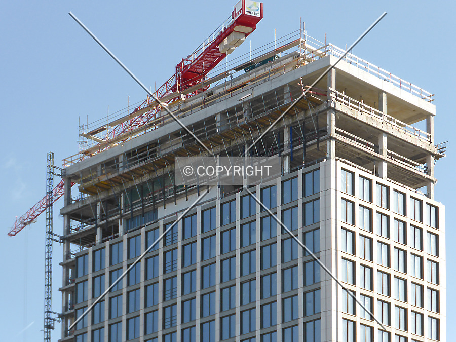 Turm Center by Nephilim