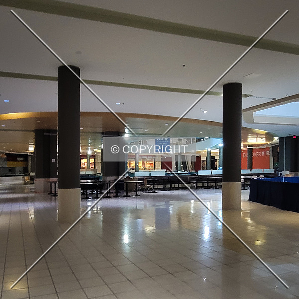 Chesterfield Mall by Ryan Hildebrand