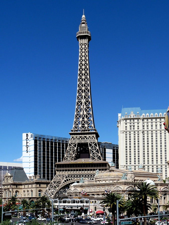 Paris - Eiffel Tower by Robin Spetz