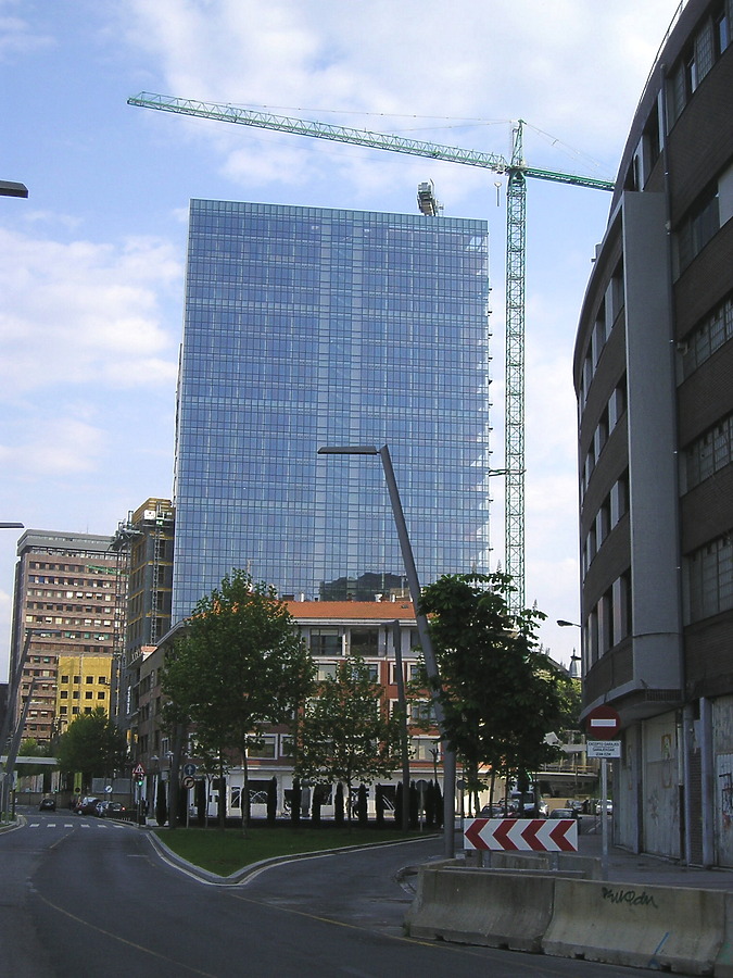Isozaki Atea I by Mikel Allende