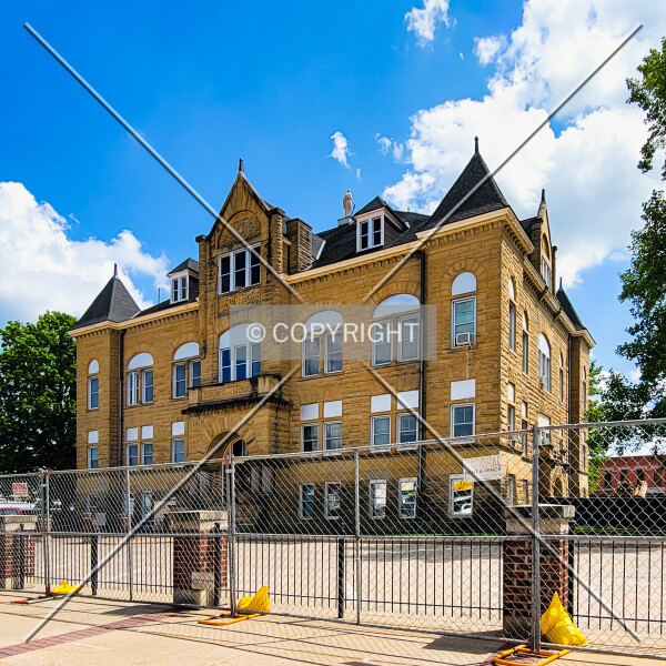 Adair County Courthouse