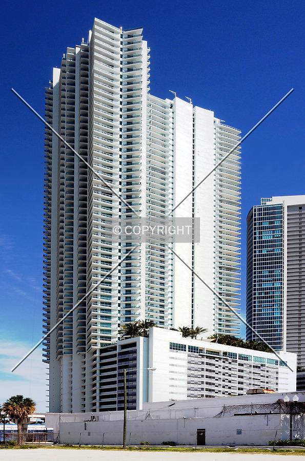 900 Biscayne Bay by Jorge Molina