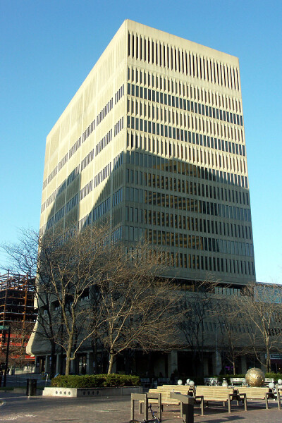 913-741-337