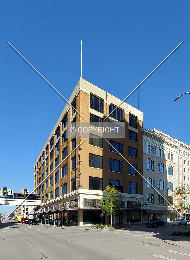 Atrium Building by Ryan Hildebrand