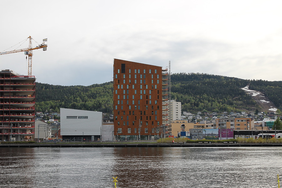 Quality River Station Hotel by Kjetil Balog