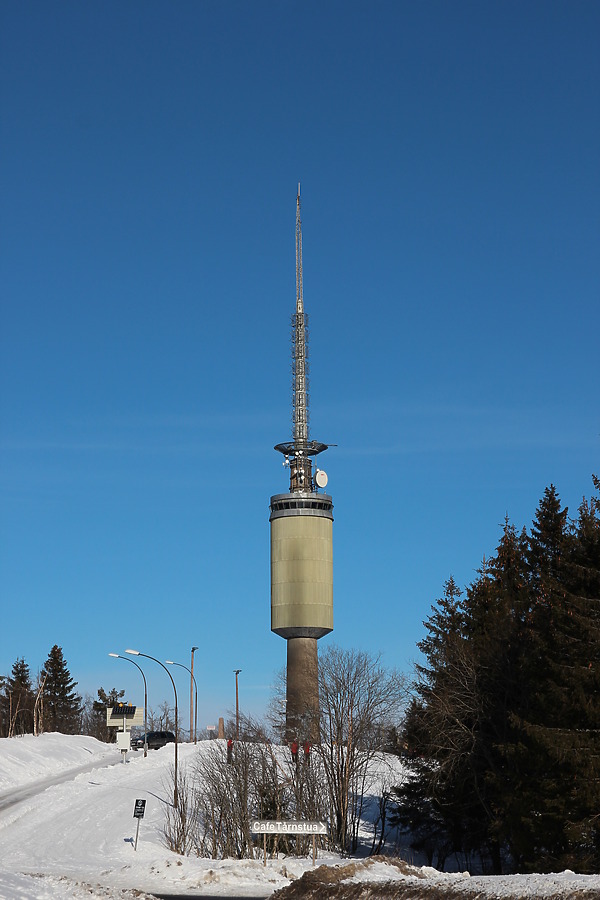 Tryvannstårnet by Kjetil Balog