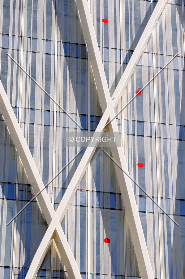 Torre Diagonal Zero Zero by David Guija
