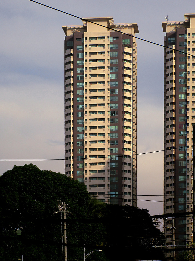 Robinson Place Residences I by Daniel Kieckhefer