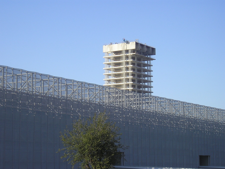 Torre BEC by Mikel Allende