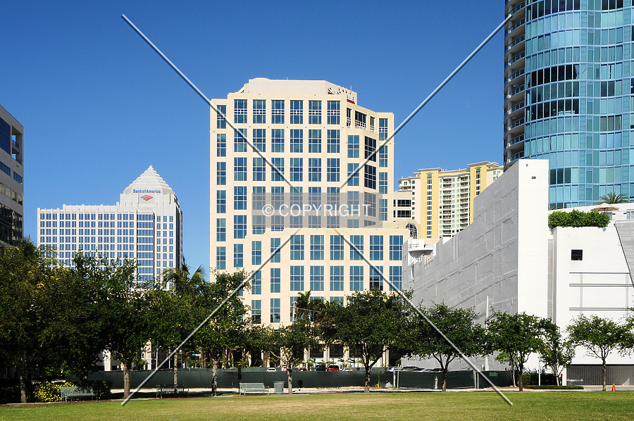 200 East Las Olas by Jorge Molina