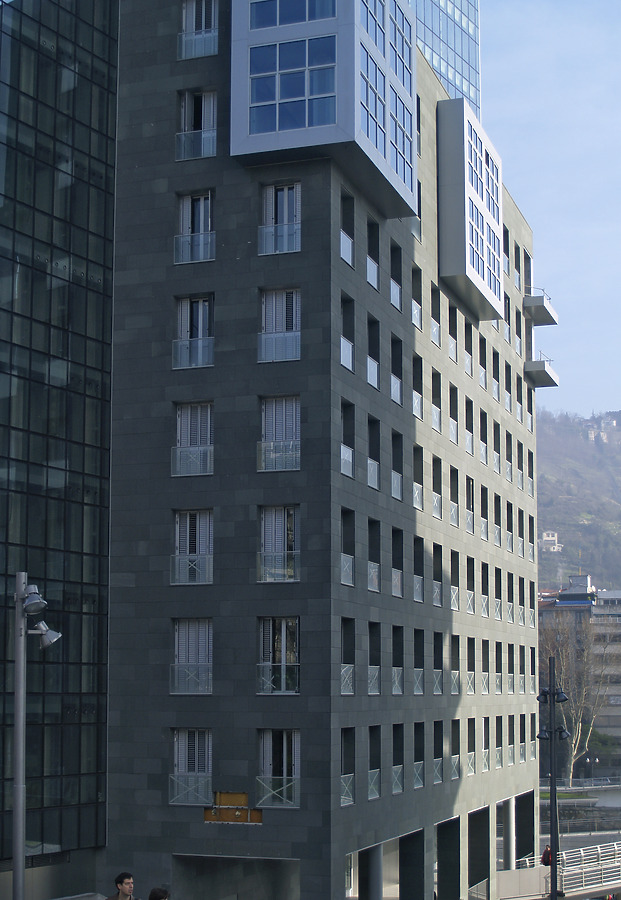 Isozaki Atea I by Cesar Serrano