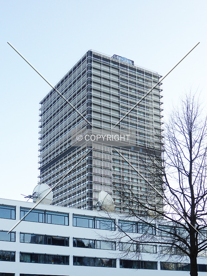 UN-Hochhaus by Nephilim