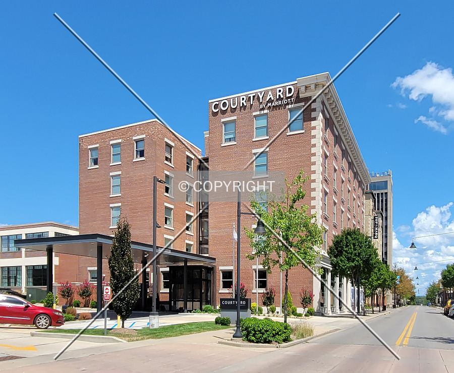 Courtyard by Marriott Cape Girardeau Downtown by Ryan Hildebrand