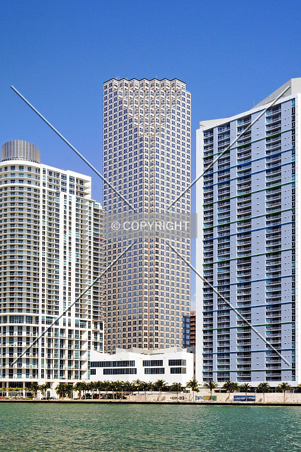 Southeast Financial Center by Jorge Molina