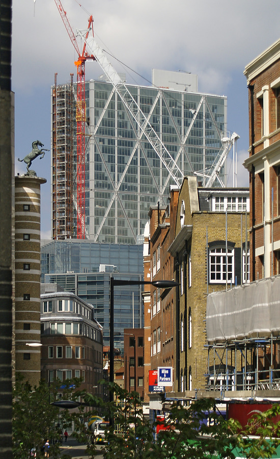 The Broadgate Tower by Cesar Serrano