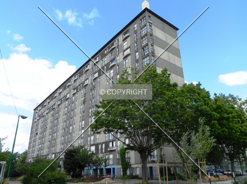 1-11 Rue Emmanuel Chabrier
