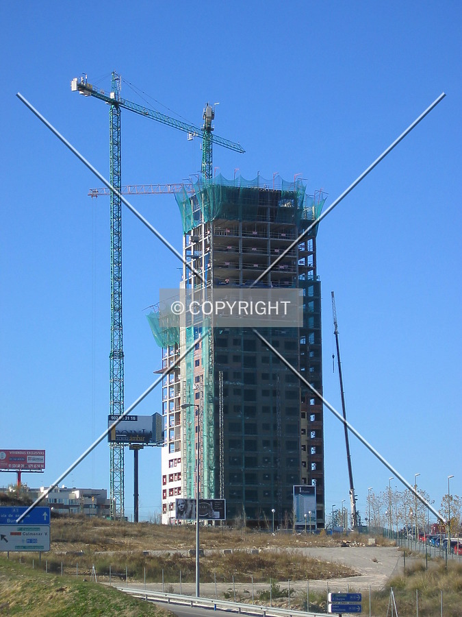 Torre Ámbar by Victor Carcedo