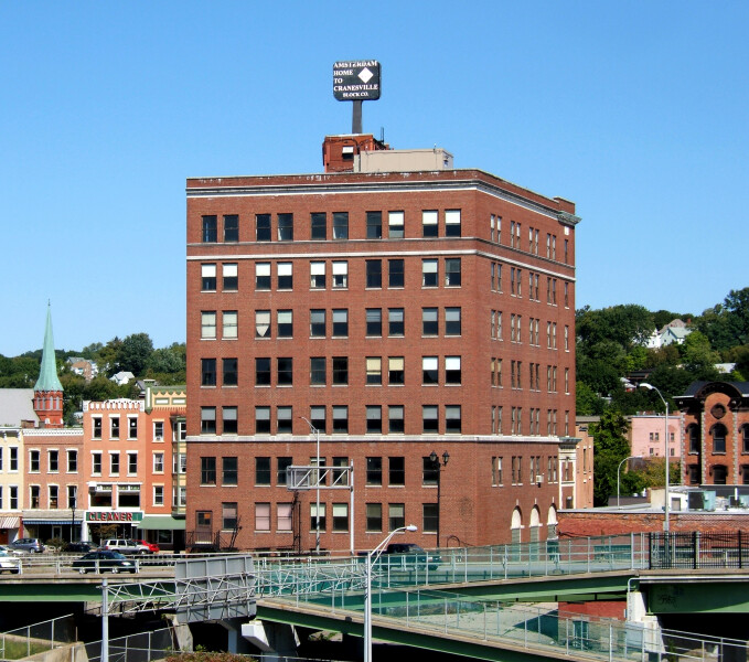 31 East Main Street