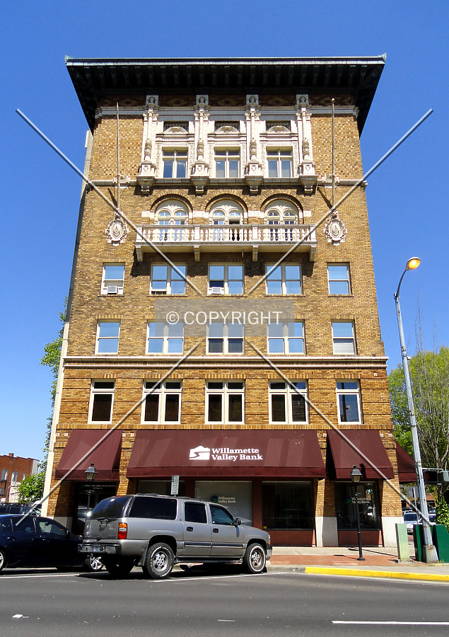 Franklin Building by Chris Patriarca