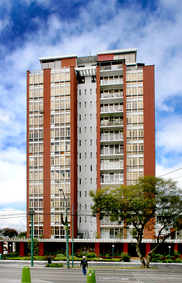 Torre Avenida Reforma by Jim Schwartz