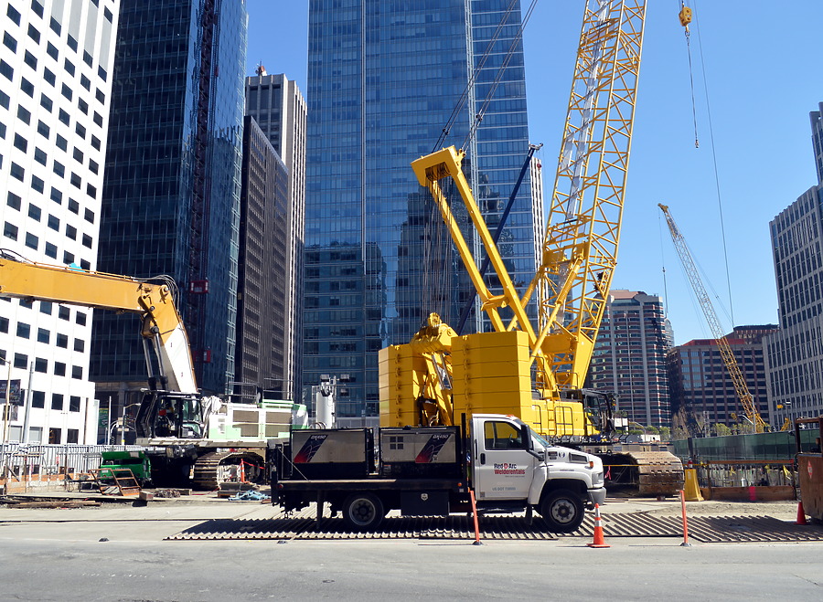 Salesforce Tower by Huopa