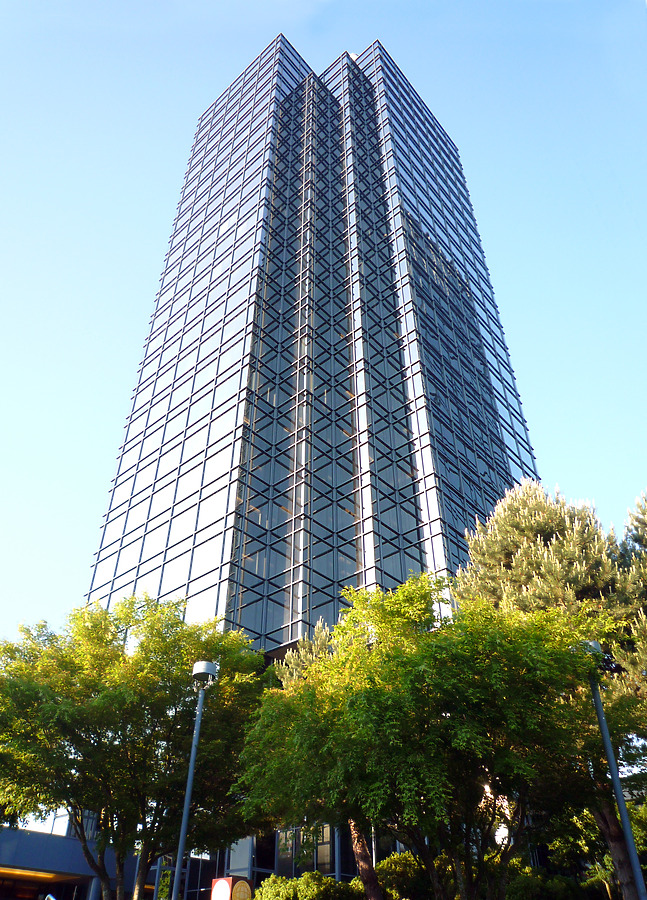 Metrotower I by Wilson Ling