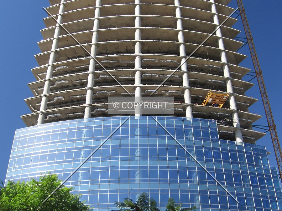 Torre Repsol YPF by Maximiliano Buono