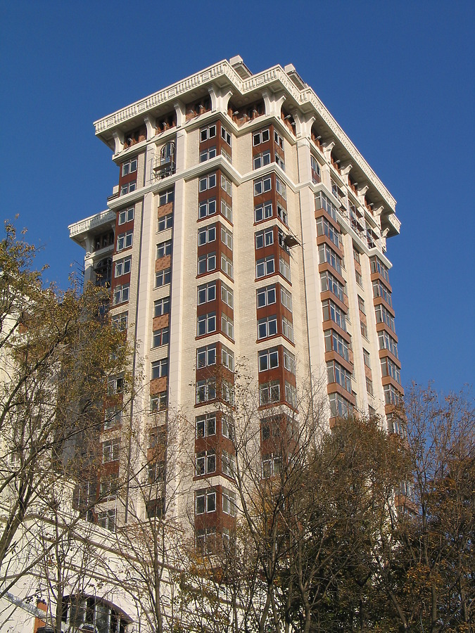 Triumph-Palace by Anders Skærlund Petersen