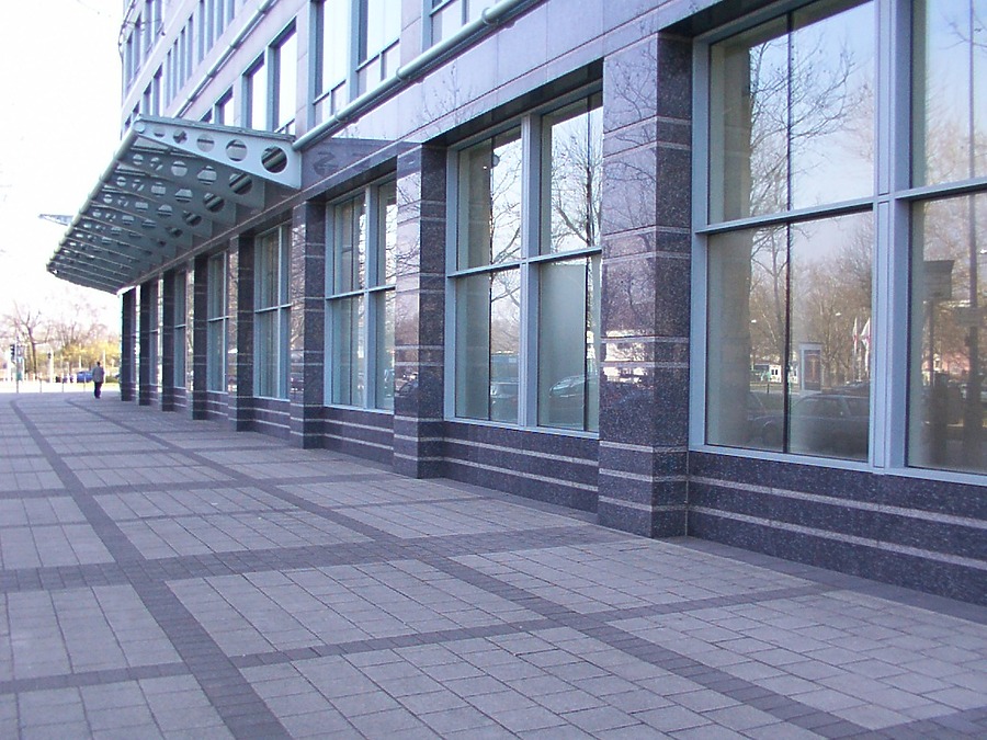 Mannheimer Versicherung by Daniel Kieckhefer