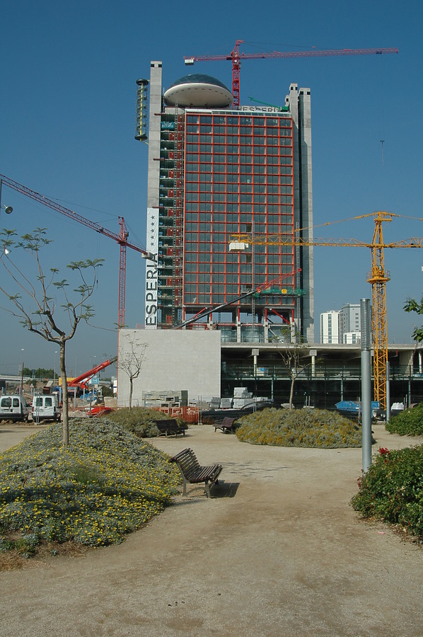 Hesperia Tower by David Guija